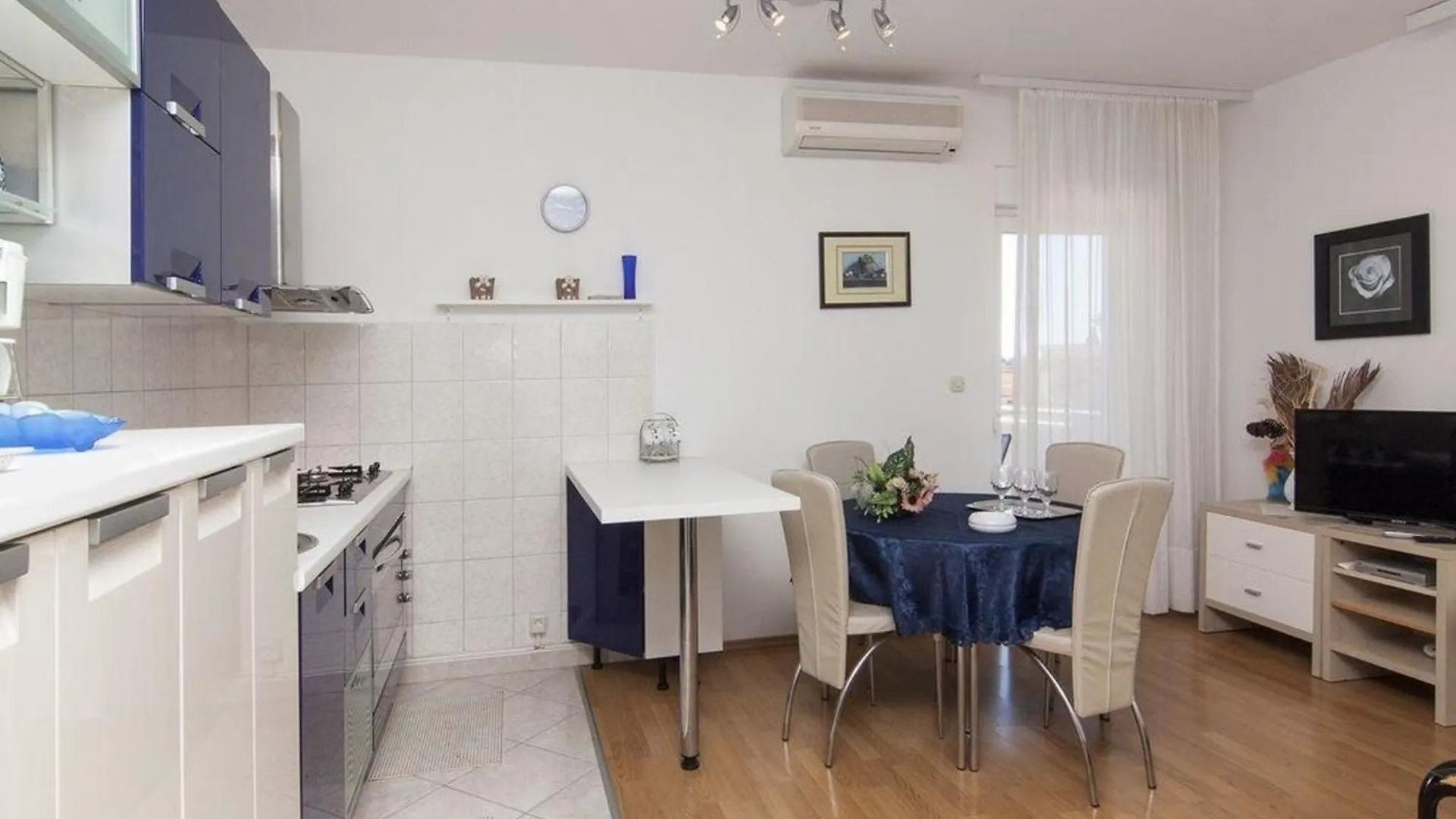 Apartment Ferienwohnung Fuer 4 Personen Ca 55 Qm In Valbandon, Istrien Istrische Riviera Croatia